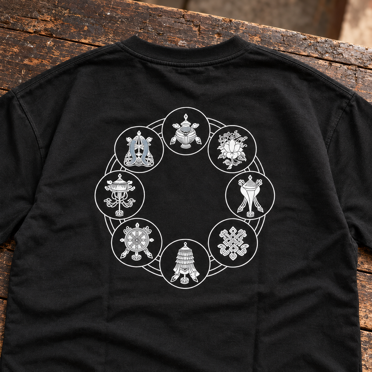 Tashi Shok black T-shirt product photograph 5